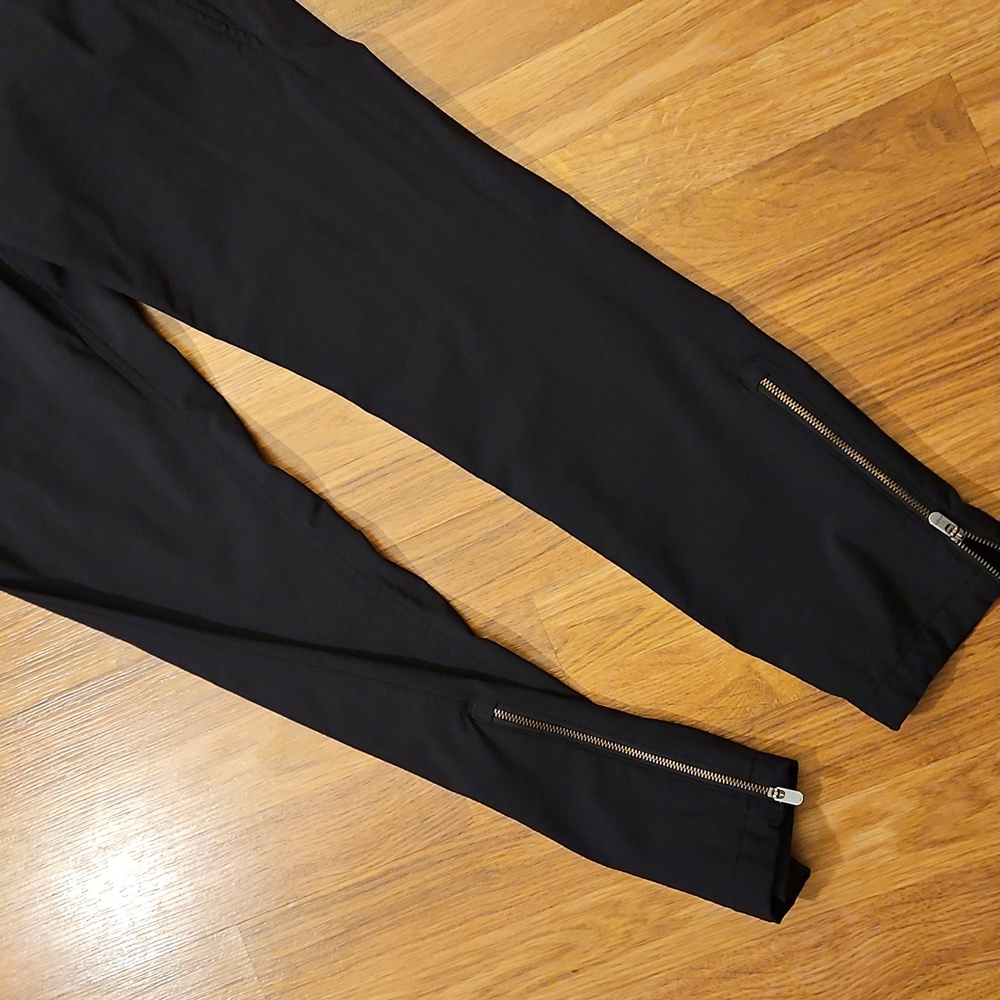 Athleta Black Pants with Zipper Details Size 12 - Picture 8 of 8